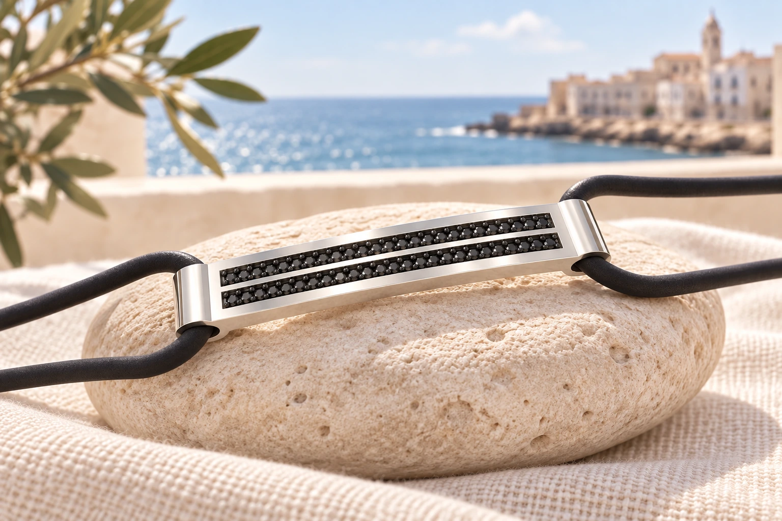 Bracelet Strada 2 Rangs Diamants Noirs en or blanc 18 carats — mise en scène artistique dans les Pouilles.
